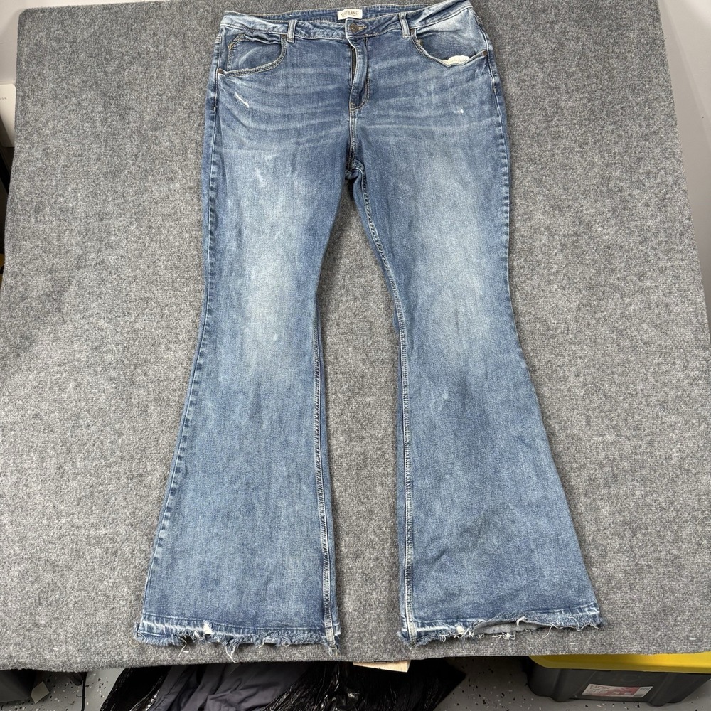 Shyanne Flare Western Jeans Womens 35x34 Blue Distressed Raw Hem Boho SWHO19J19
